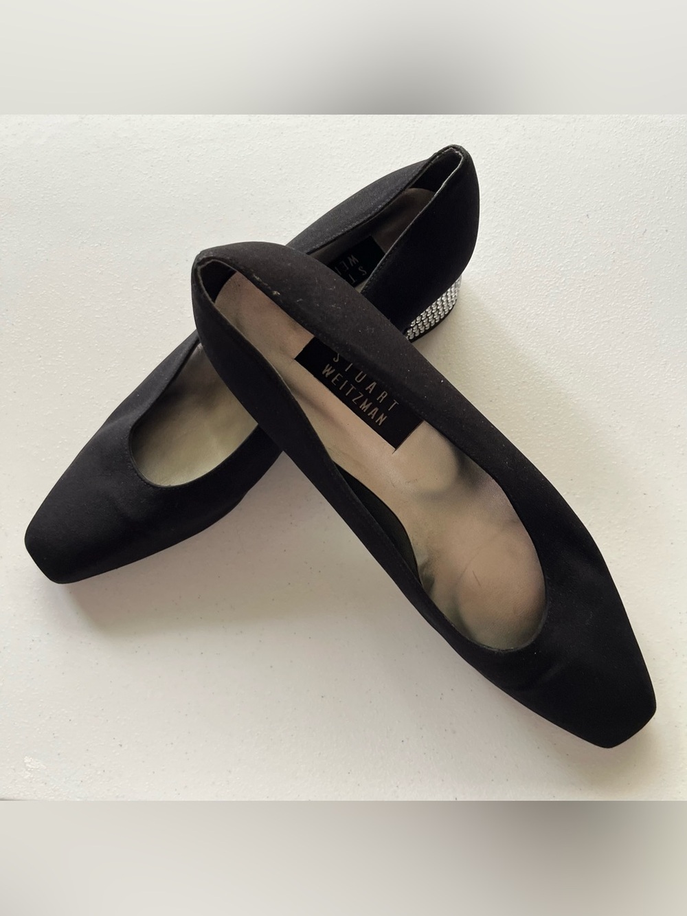 SZ 9 Stuart Weitzman Pumps
Rhinestone Block Heel